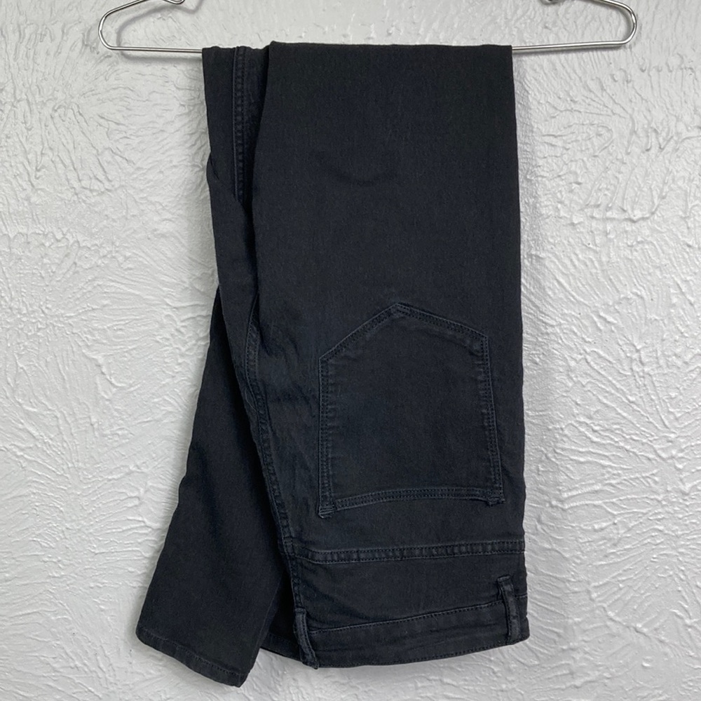 DIVIDED H&M Black Distressed High Rise Jeans Women's Size 8